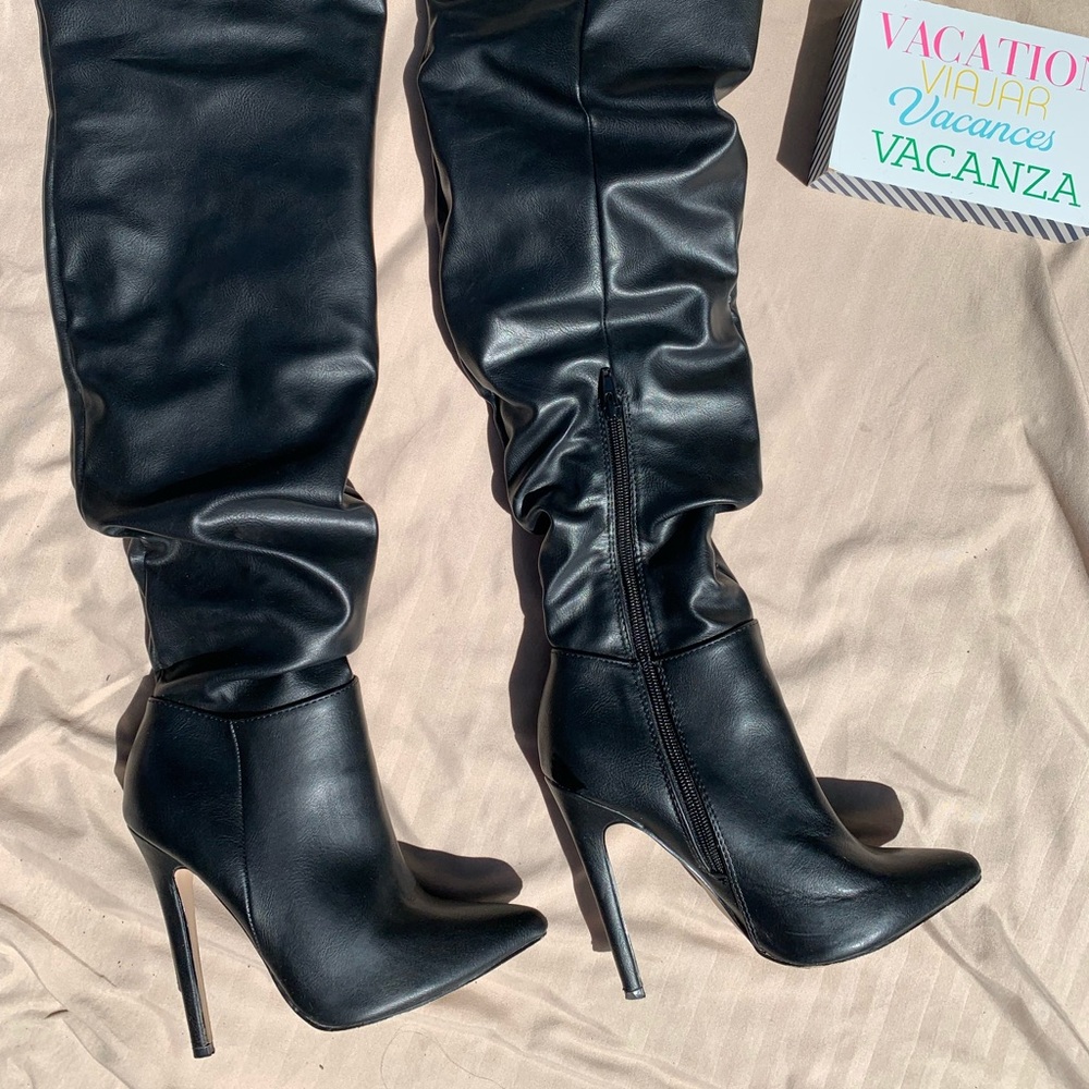 Boots - Picture 2 of 4